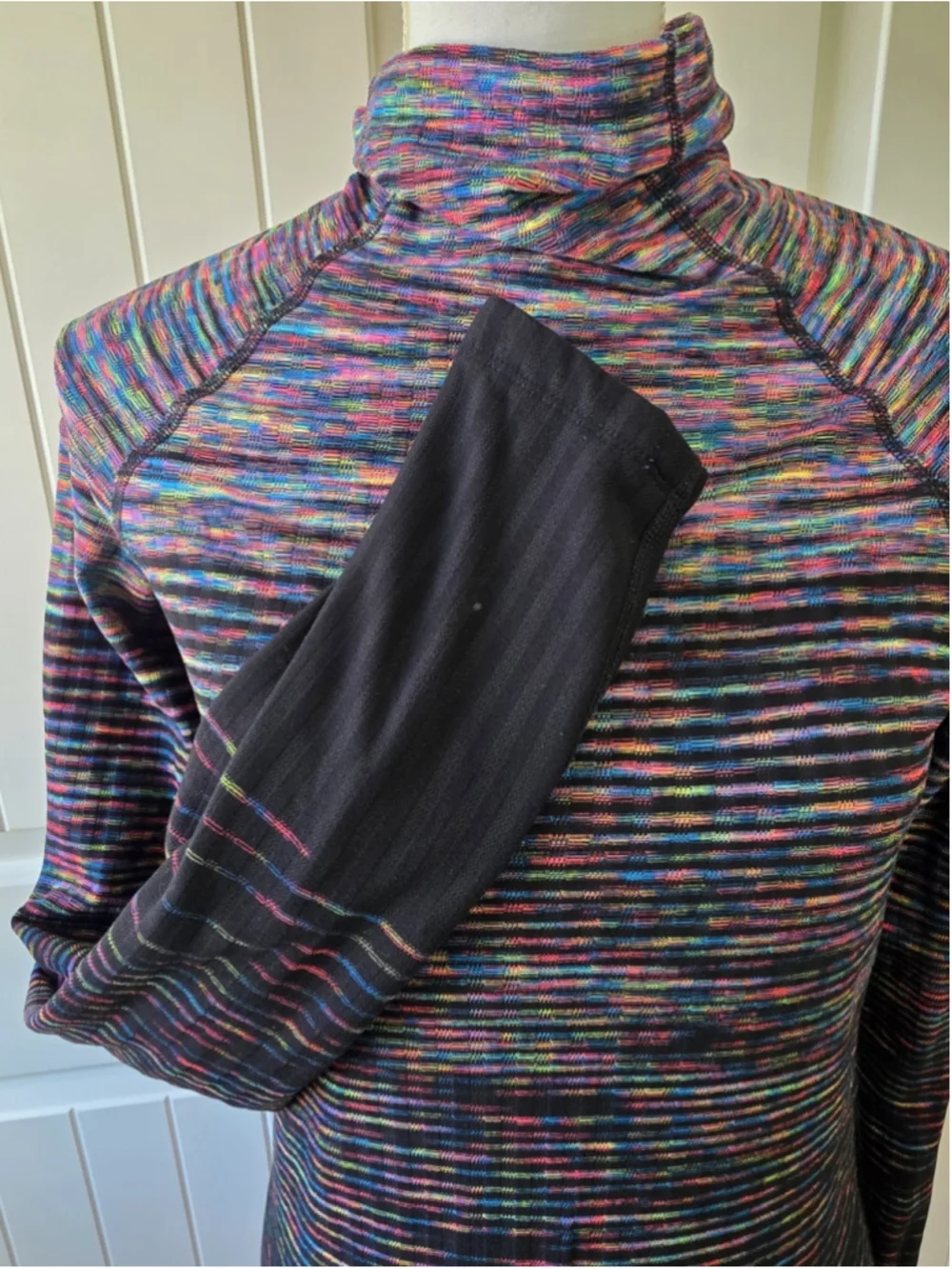 Nike Pro Hyperwarm Cowl Neck Pullover Top Sz L Multicolor Thermal Outdoors Layer